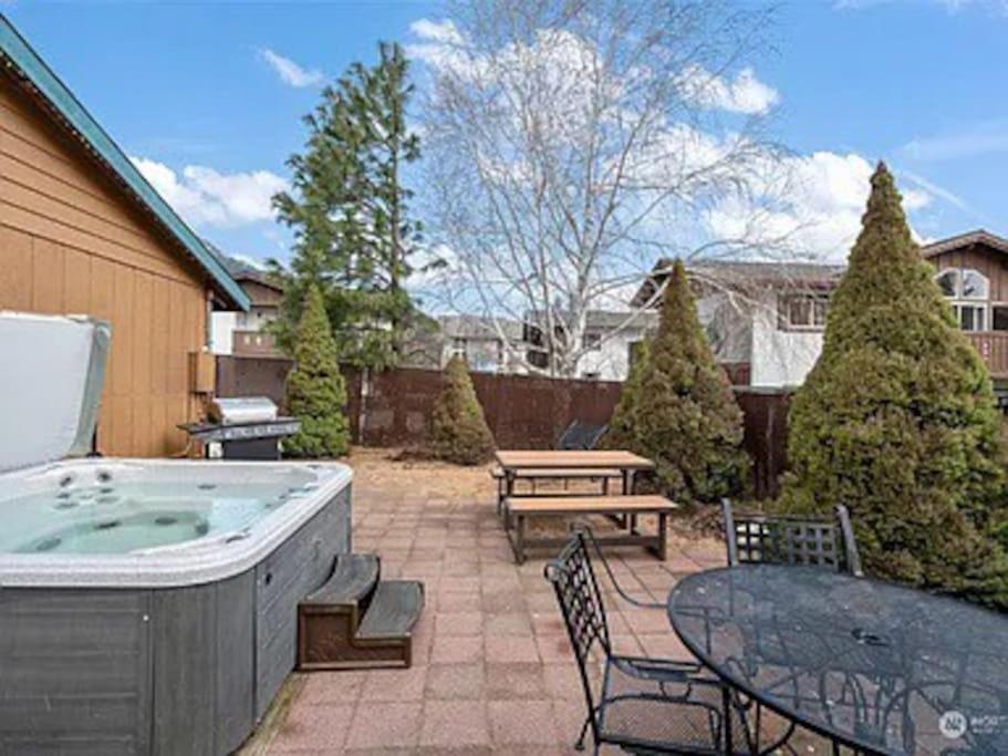 Cozy Bavarian Getaway レブンワース エクステリア 写真